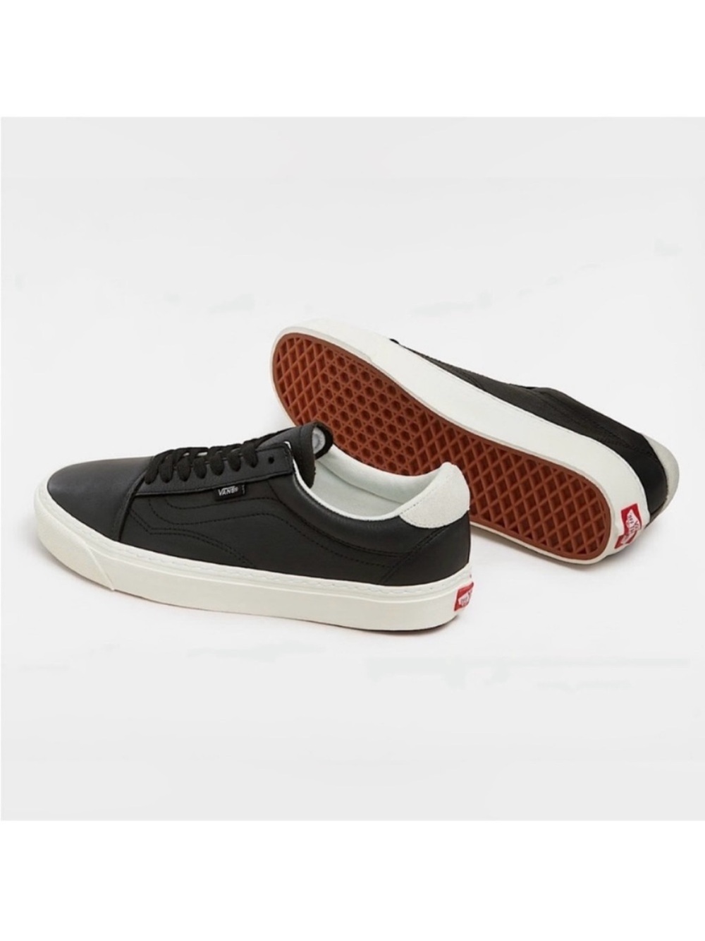 Vans Old Skool Lux Shoes
Black Leather Mens 12.0 US - Picture 3 of 13